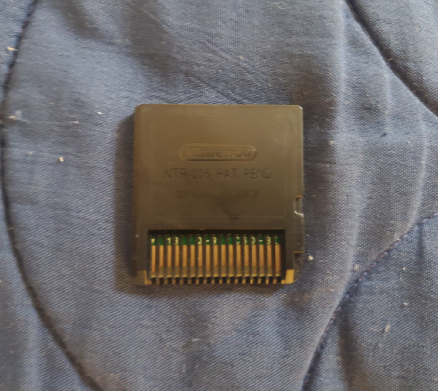Pokemon White Version 1 NDS Video Game Cartridge Nintendo DS 2011