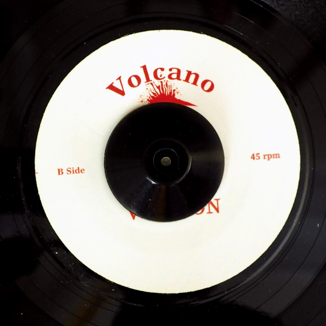 Johnny Osbourne - Kiss Somebody  /  Roots Radics - Version (rhythm: "Johnny Osbourne - Kiss Somebody") [New Vinyl 7"]