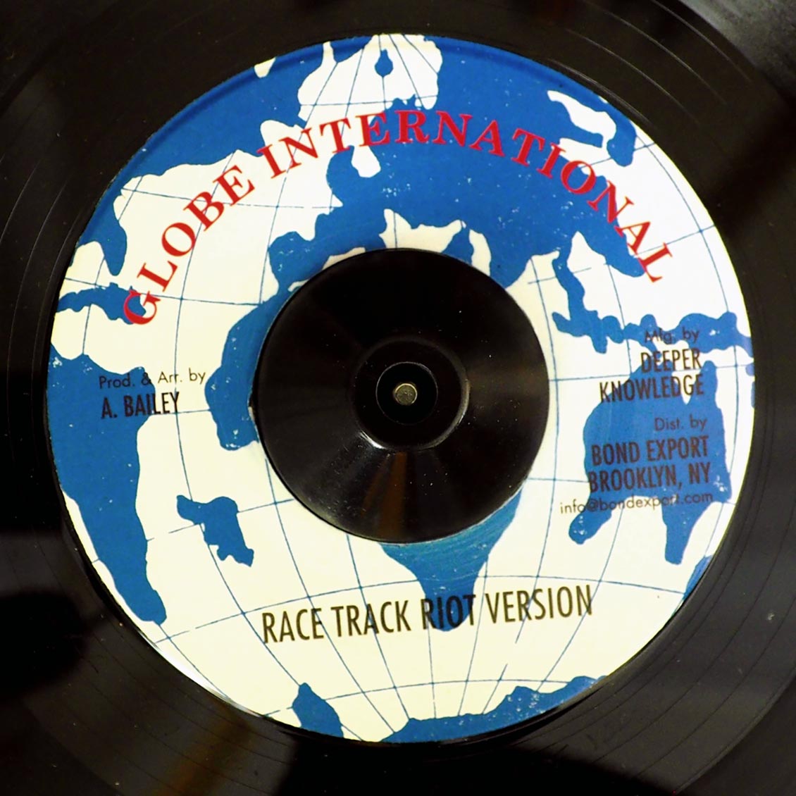 Devon Russell - Rat And Bat  /  Race Track Riot Version (rhythm: "Yabby You - Conquering Lion") [New Vinyl 7"]