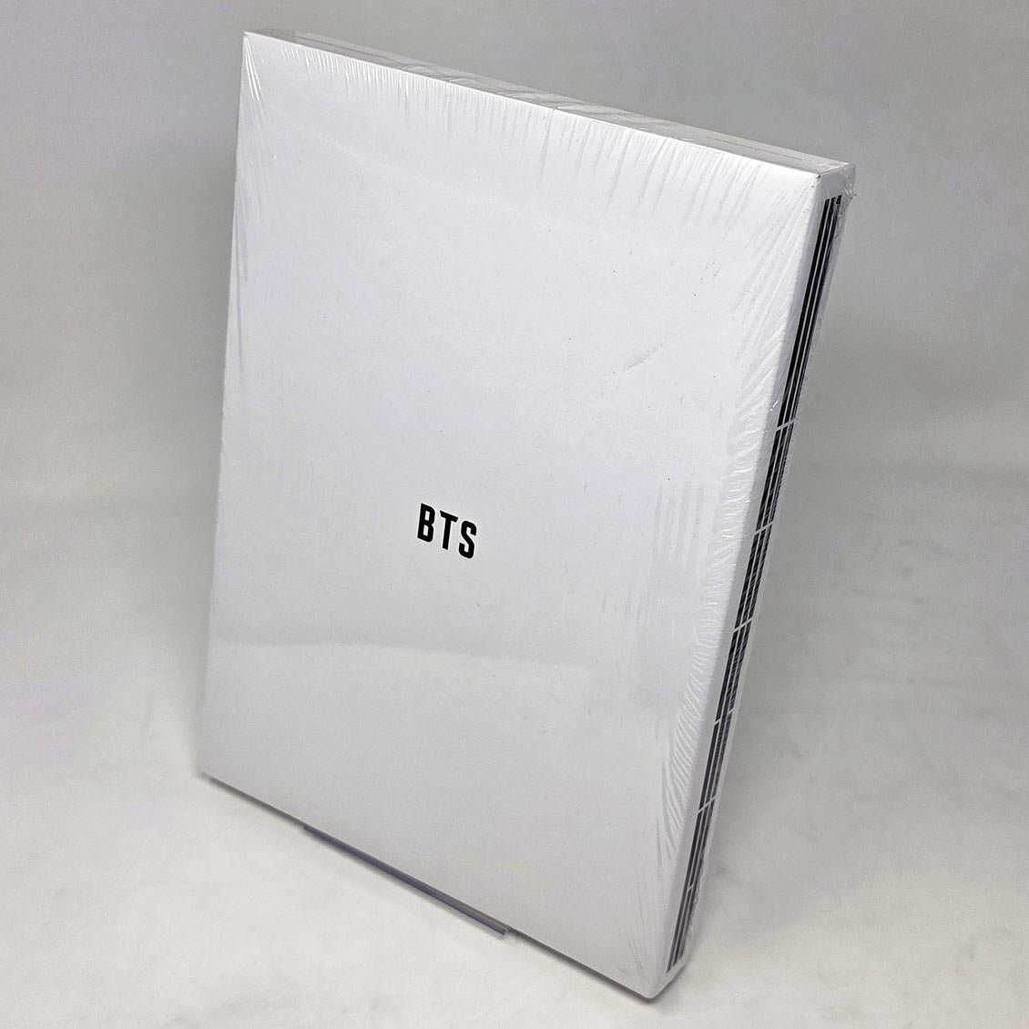 BTS - Arirang (Living Legend Edition: CD, 54-page Poster Book, 7 Archive Tags, Photo Card Set, Stocker Pack) (box set) [New CD]