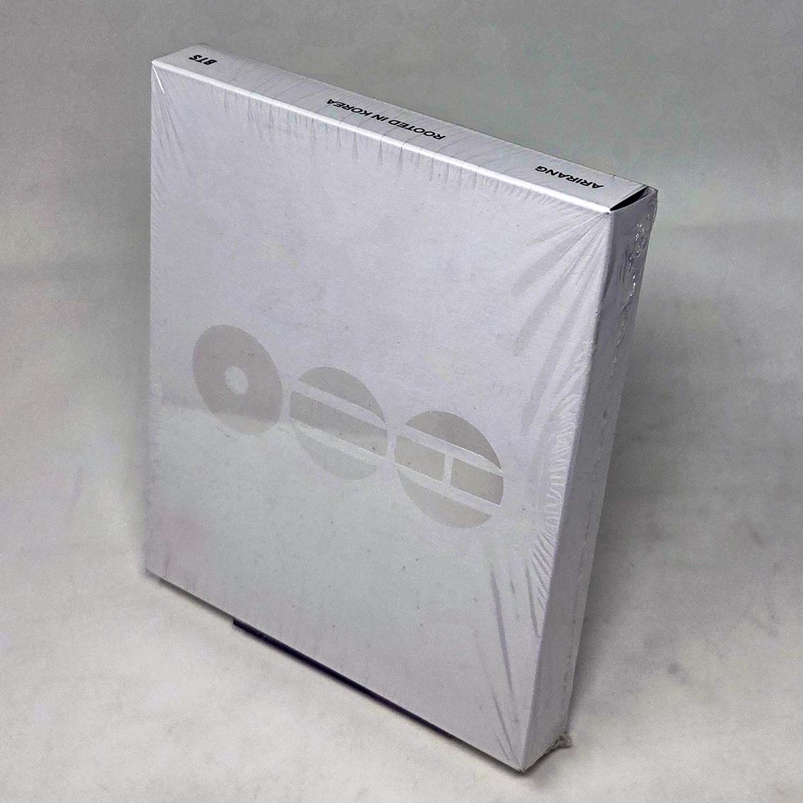BTS - Arirang (Rooted In Korea Edition: CD, Photobook, 7 Photocards, Flipbook) (box set) [New CD]