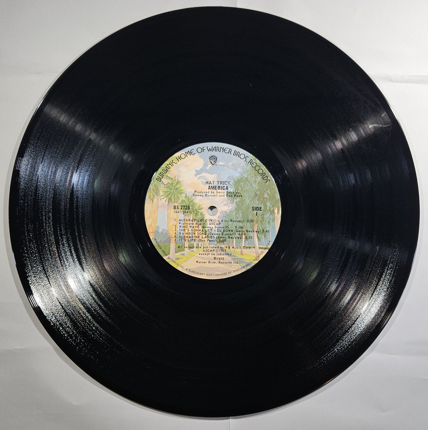 America - Hat Trick [1973 Terre Haute Pressing] [Used Vinyl Record LP]