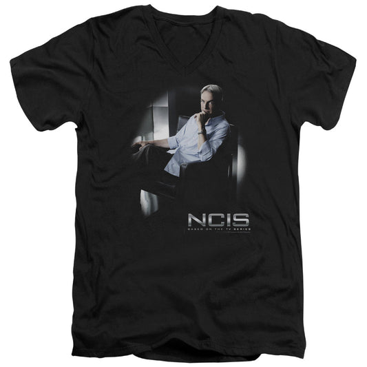 Ncis Gibbs Ponders Mens Slim Fit V-Neck T Shirt Black Officially Licensed