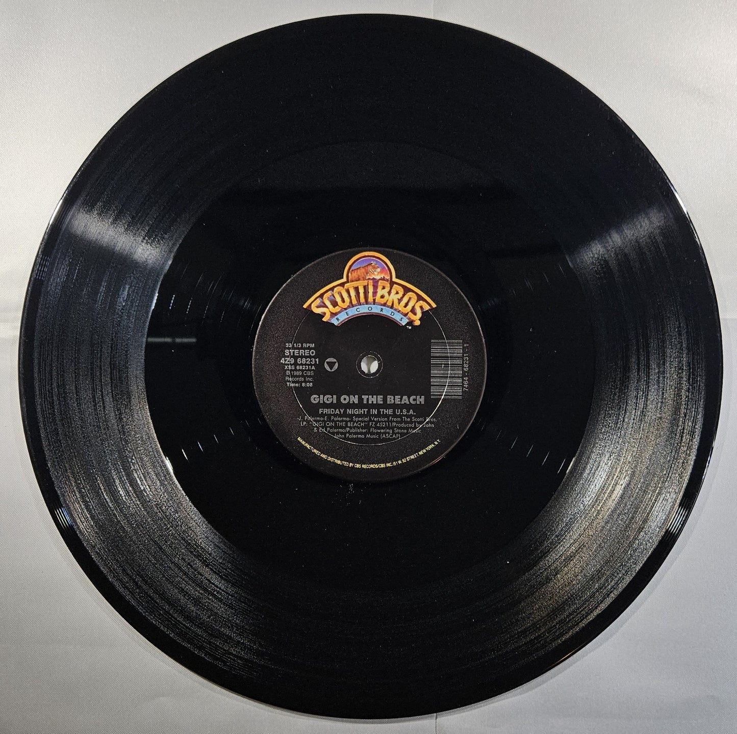 Gigi on the Beach - Friday Night in the U.S.A. [1989 Promo] [Used Vinyl Record 12" Single]