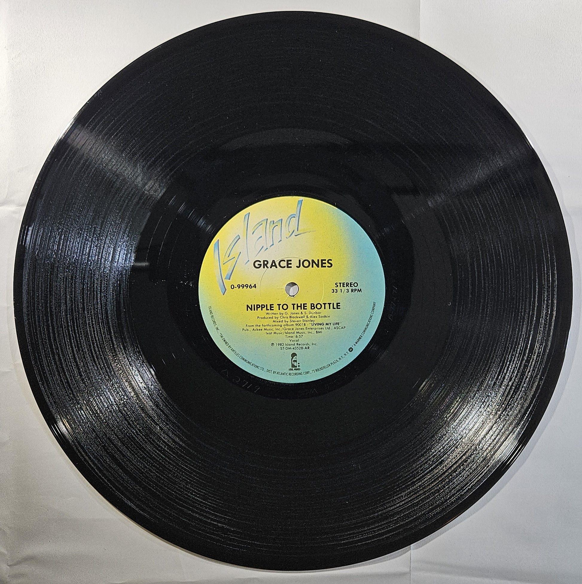 Grace Jones - Nipple to the Bottle [1982 Used Vinyl Record 12" Single]
