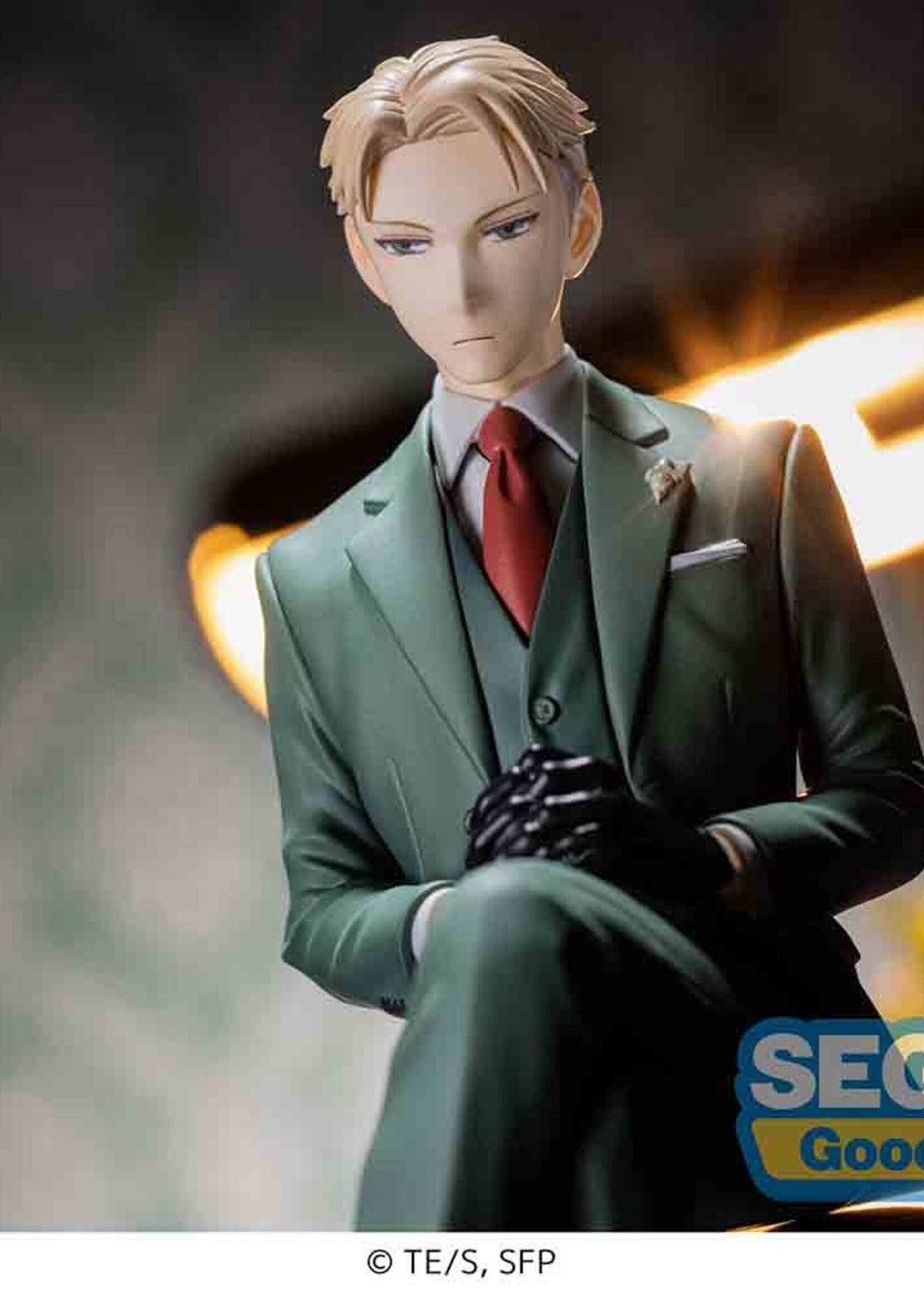 Spy X Family Pm Perching Figure Loid Forger