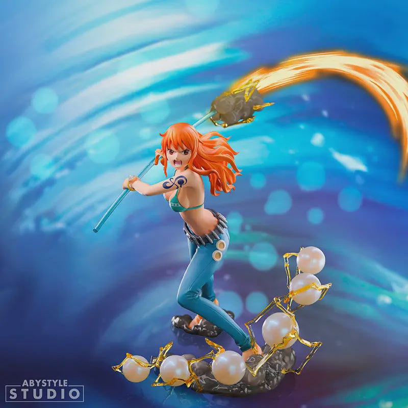 One Piece   Nami Figure