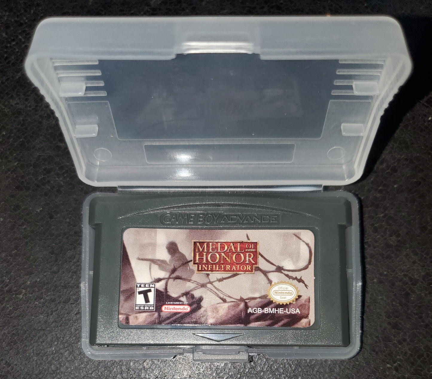 Medal of Honor Infiltrator GBA Video Game Boy Advance Nintendo 2003