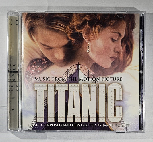 Soundtrack - Titanic (Music From the Motion Picture) [1997 Used CD] [C]