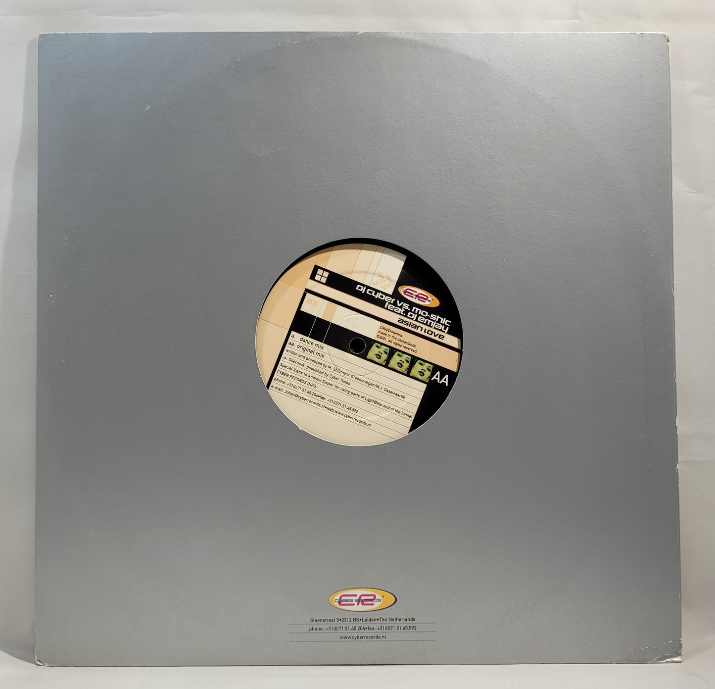 DJ Cyber vs Mo-Shic Feat. DJ Emjay - Asian Love [2001 Used Vinyl Record 12" Single]