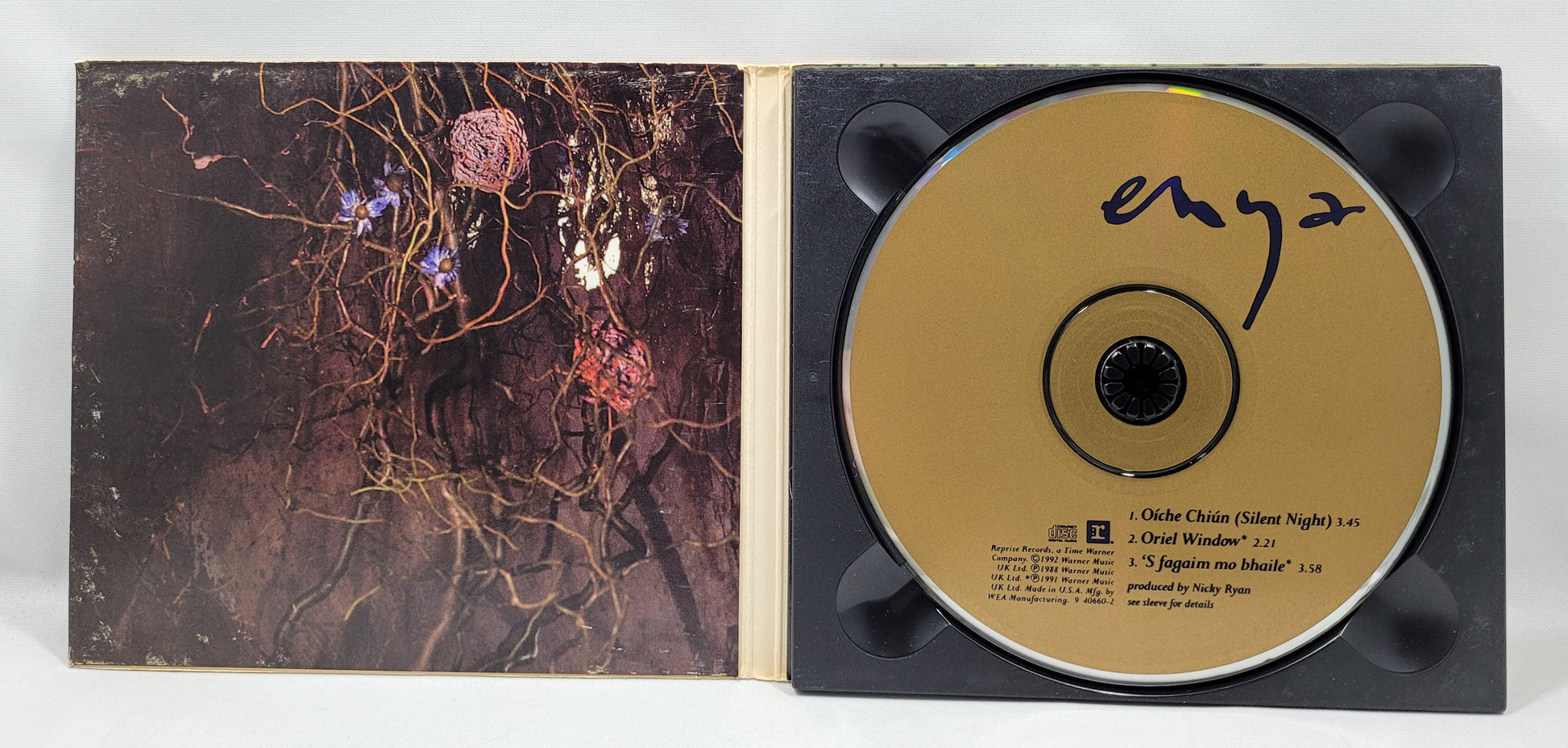 Enya - Oíche Chiún (Silent Night) [1992 Used CD Single]