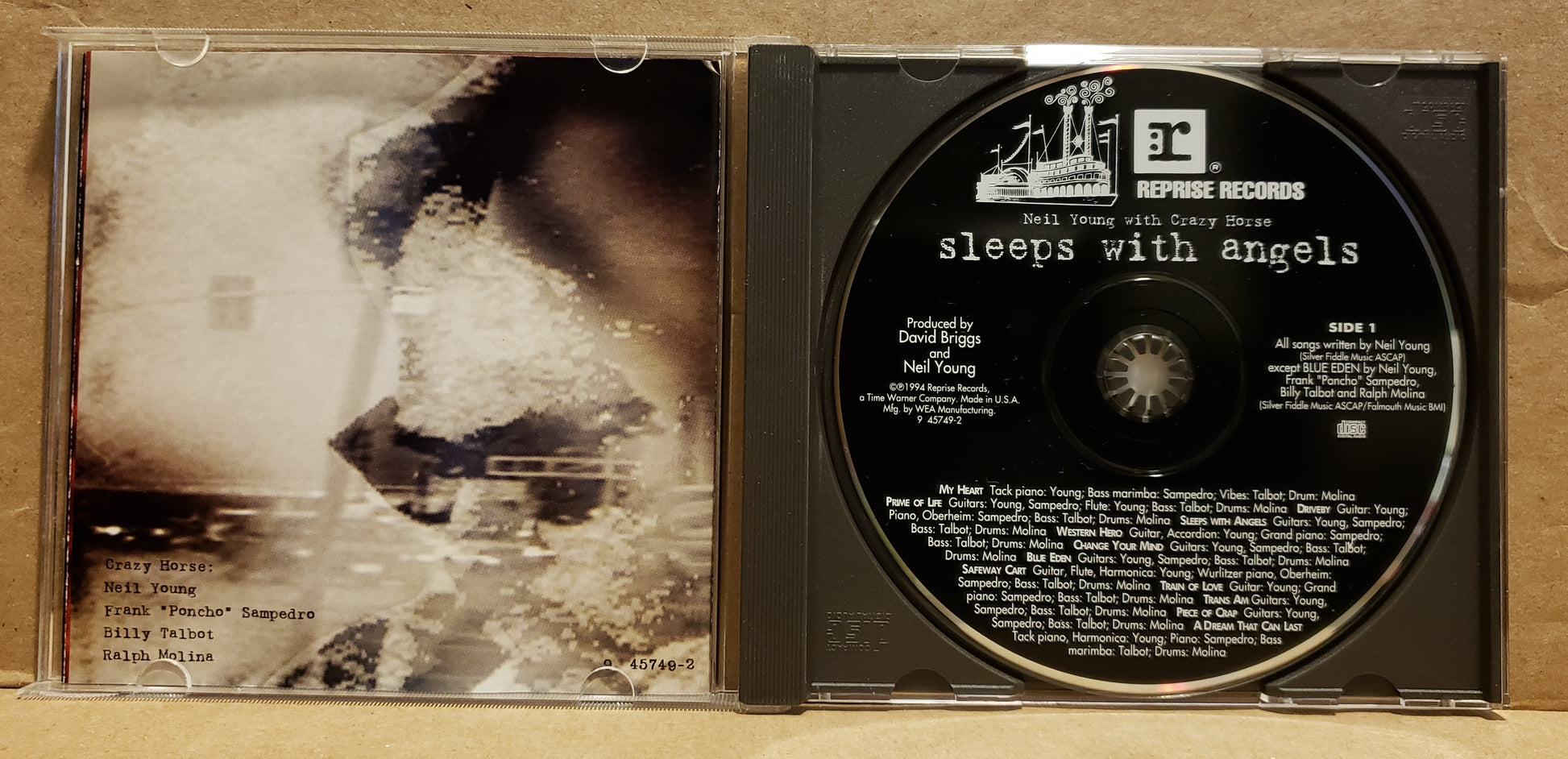 Neil Young and Crazy Horse - Sleeps With Angels [1994 Used CD]