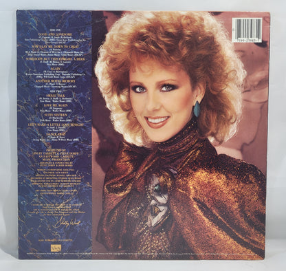 Shelly West - Red Hot [1983 Jacksonville Pressing] [Used Vinyl Record LP]