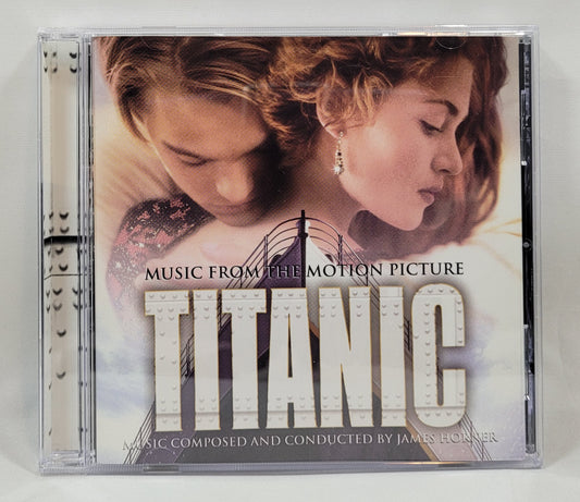 Soundtrack - Titanic (Music From the Motion Picture) [1997 Used CD]